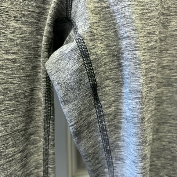 Lululemon Groove Super-High-Rise Flared Pant Nulu
Heathered Graphite Grey - Picture 7 of 7